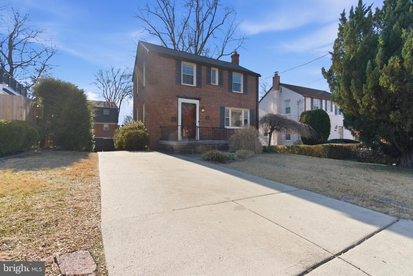 904 Dennis Avenue photo 3