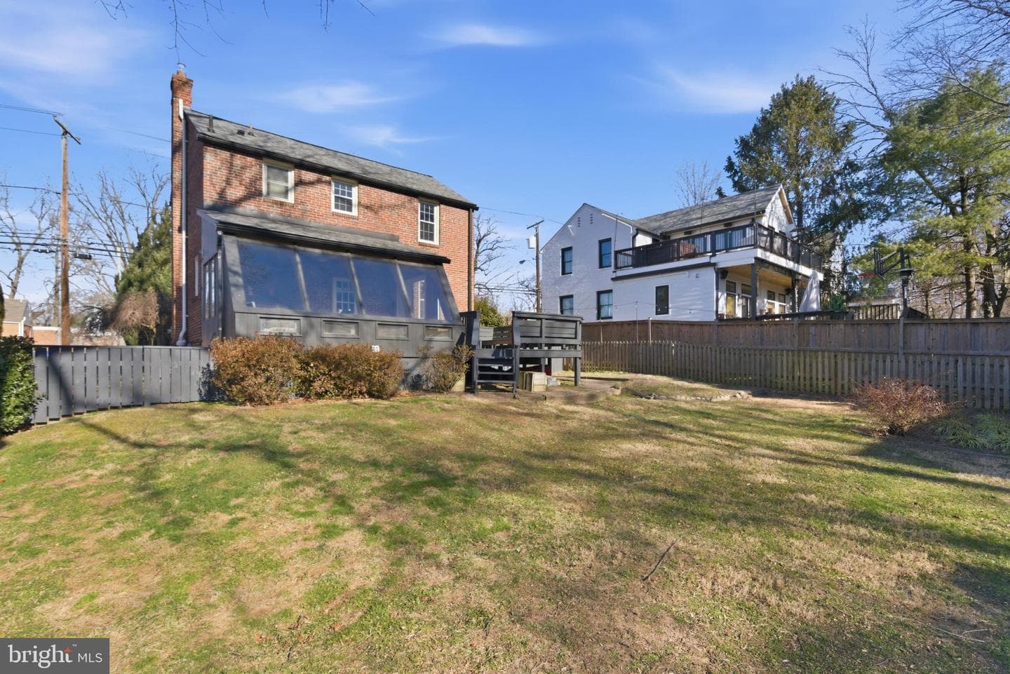 904 Dennis Avenue photo 5