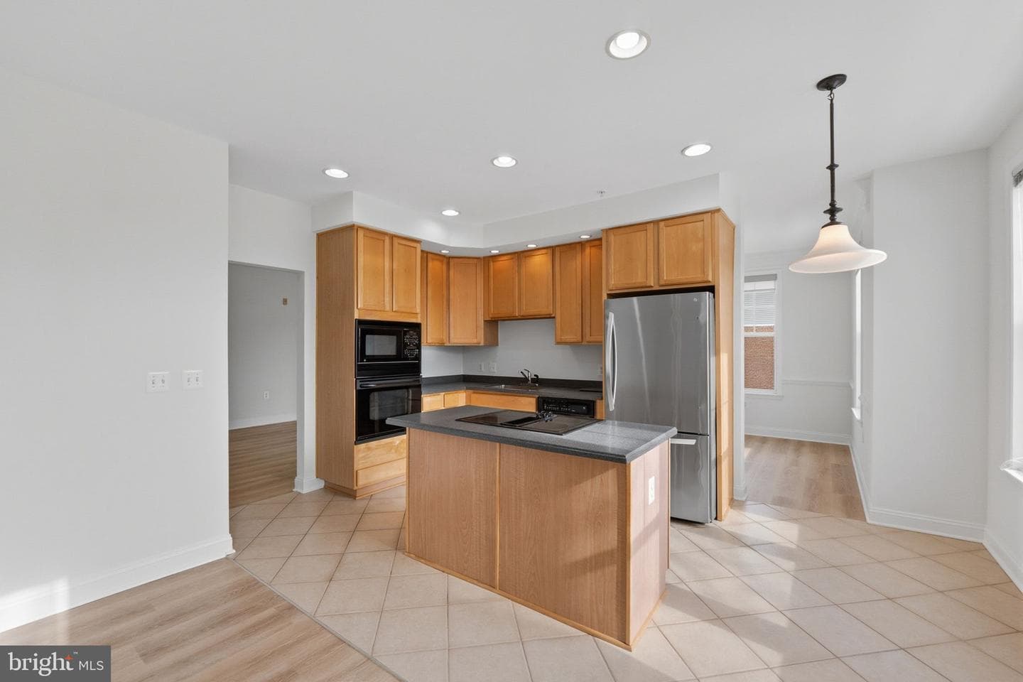 501 King Farm Blvd #304 photo 11