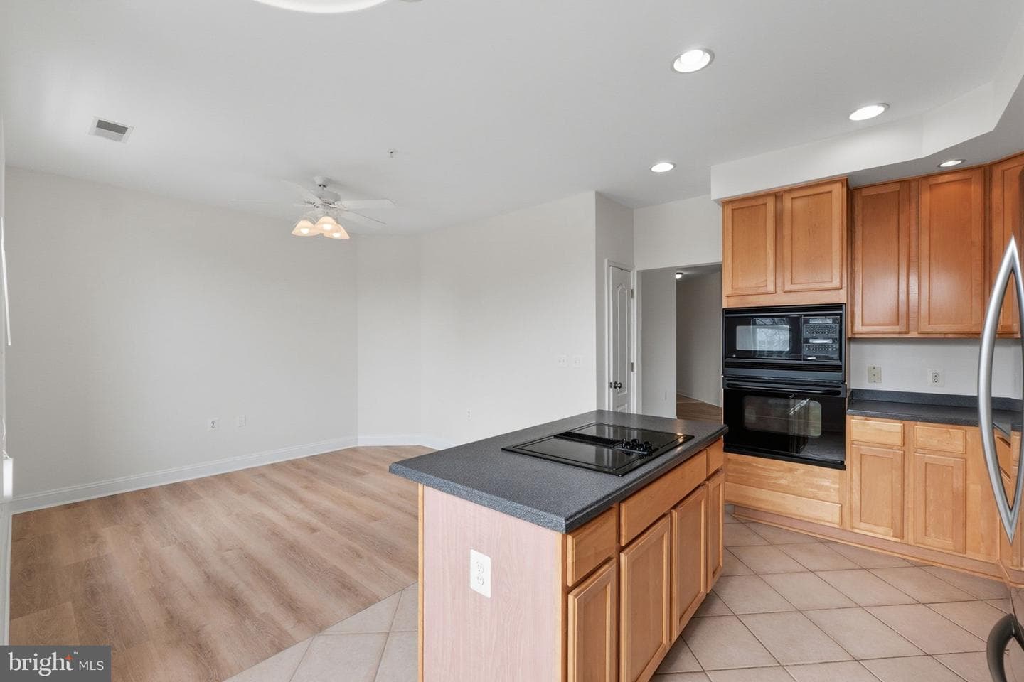 501 King Farm Blvd #304 photo 12