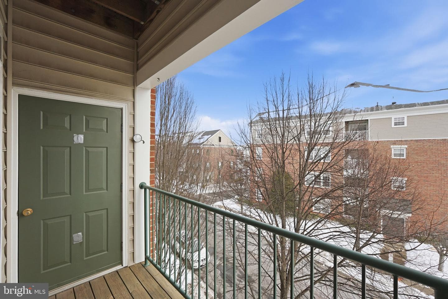501 King Farm Blvd #304 photo 25