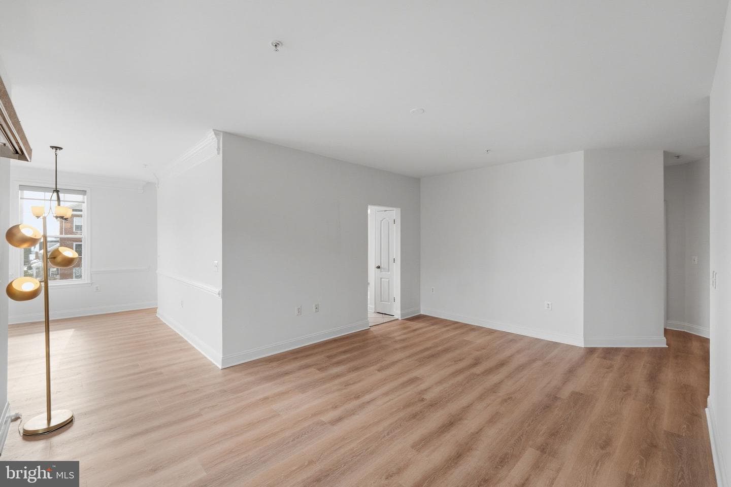 501 King Farm Blvd #304 photo 5