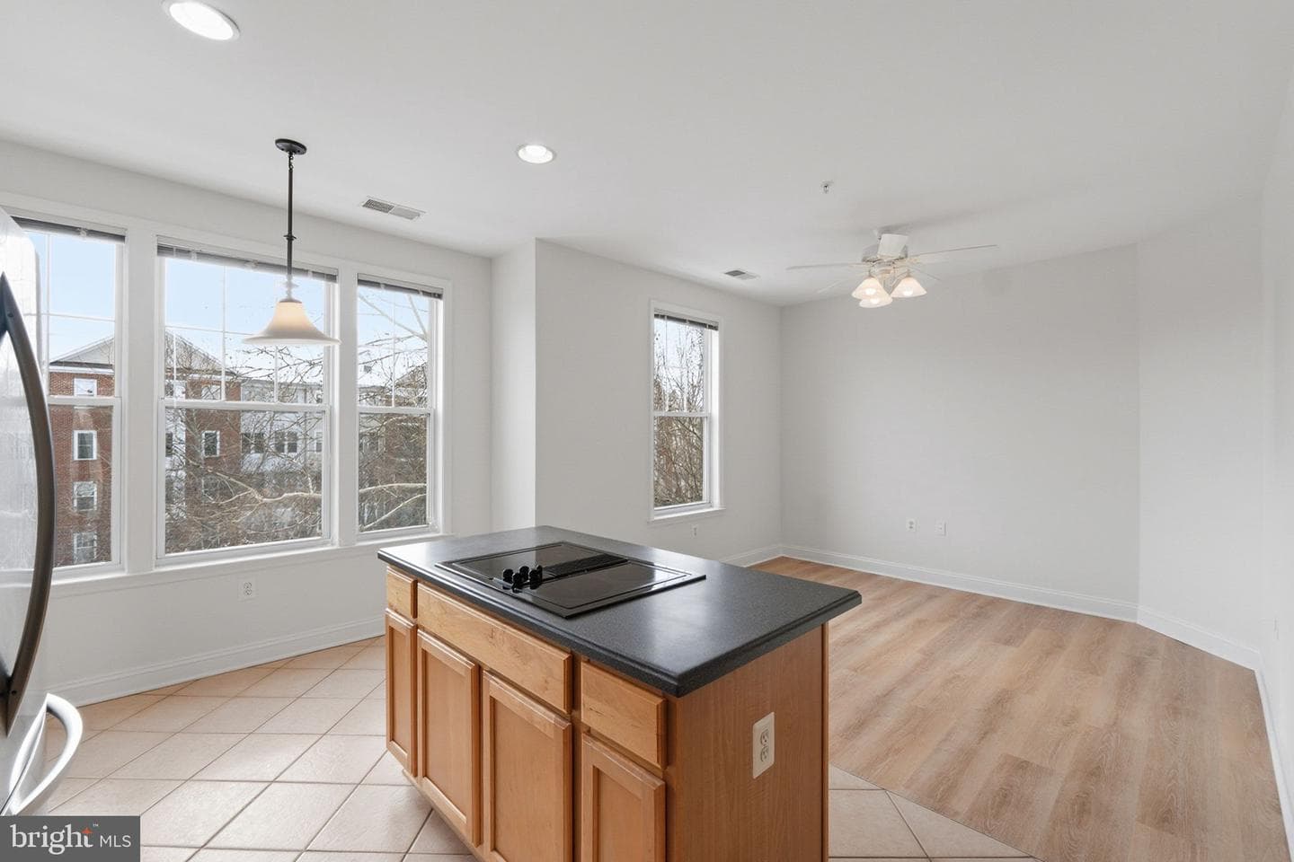 501 King Farm Blvd #304 photo 9
