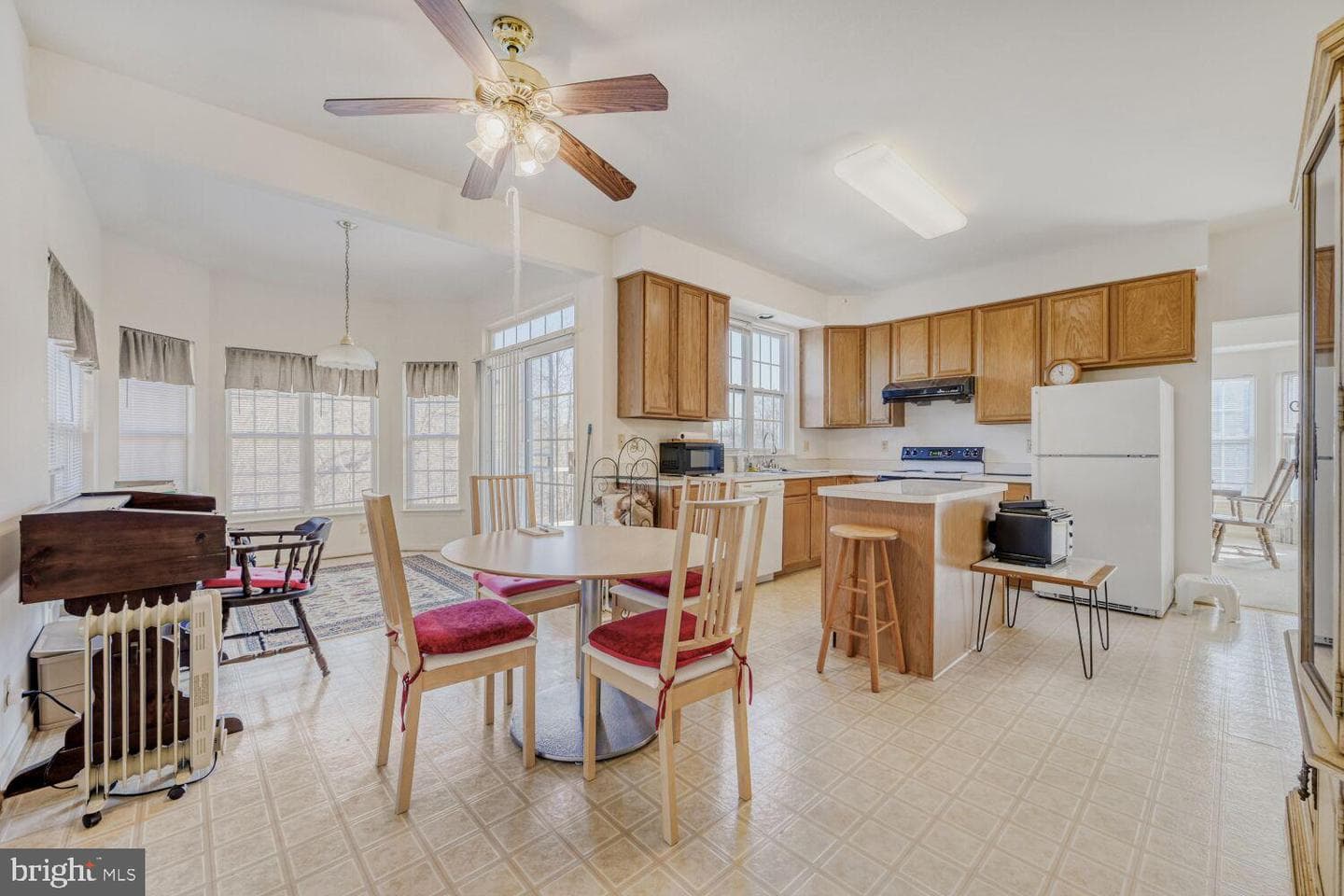 22801 Timber Creek Lane photo 9