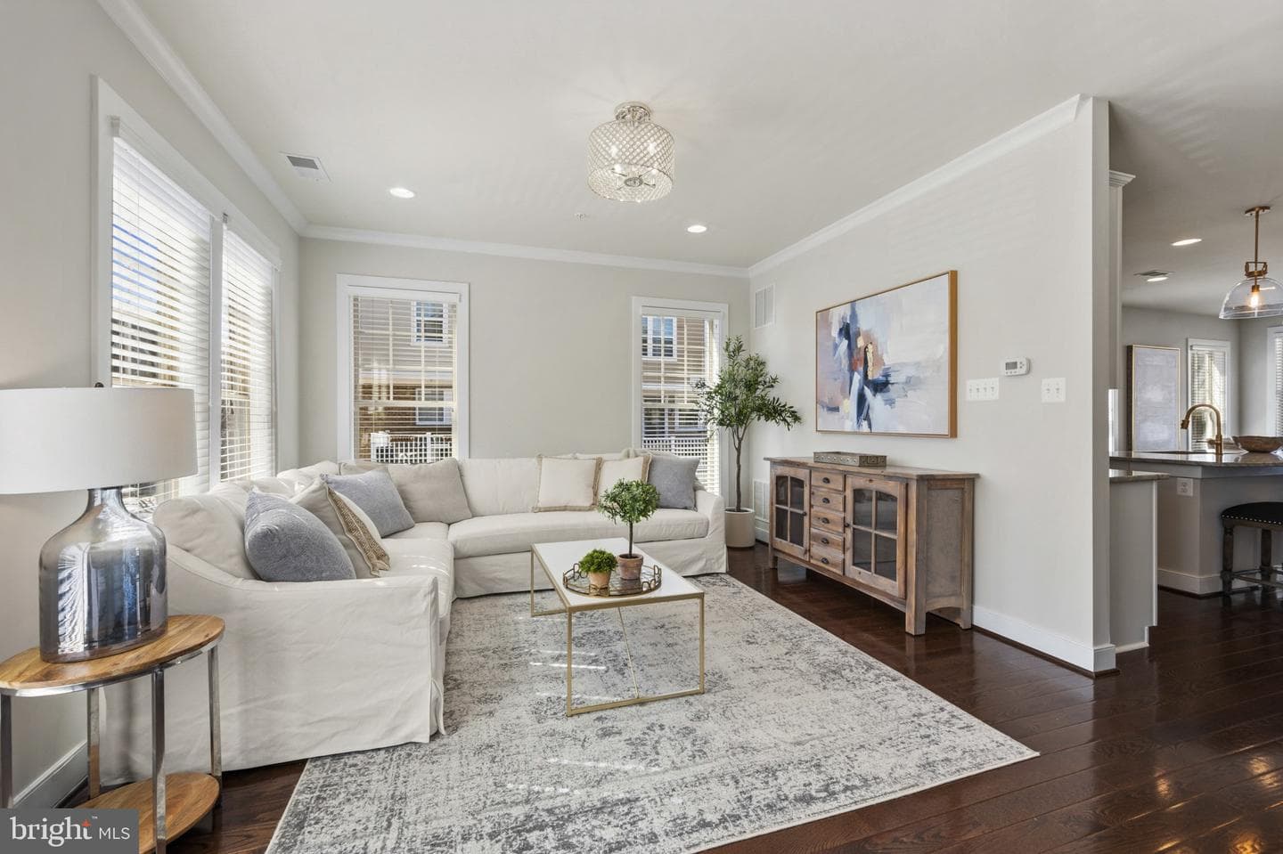 241 Goodall Street photo 18