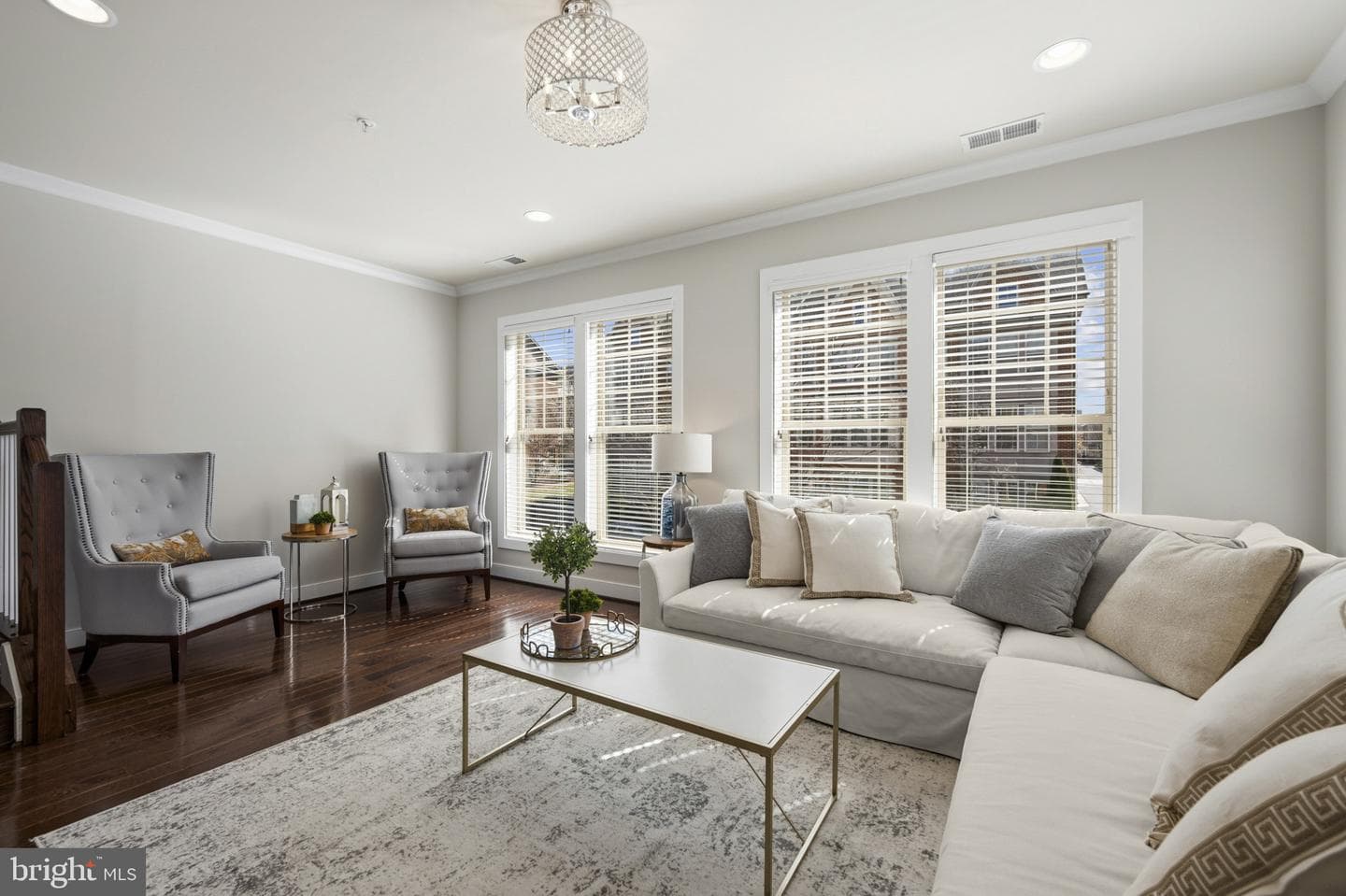 241 Goodall Street photo 20