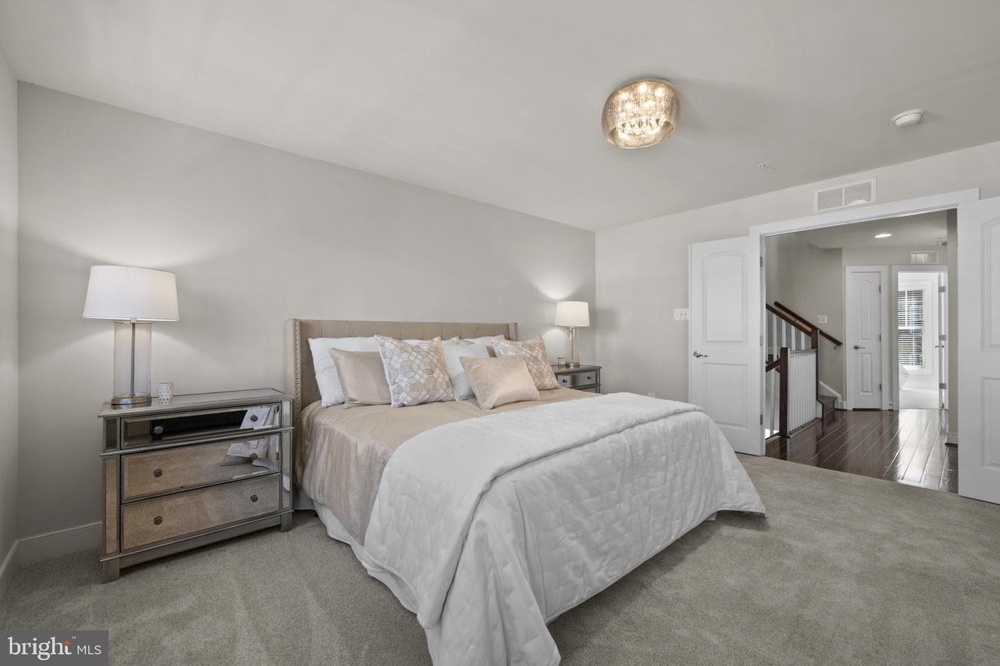 241 Goodall Street photo 24