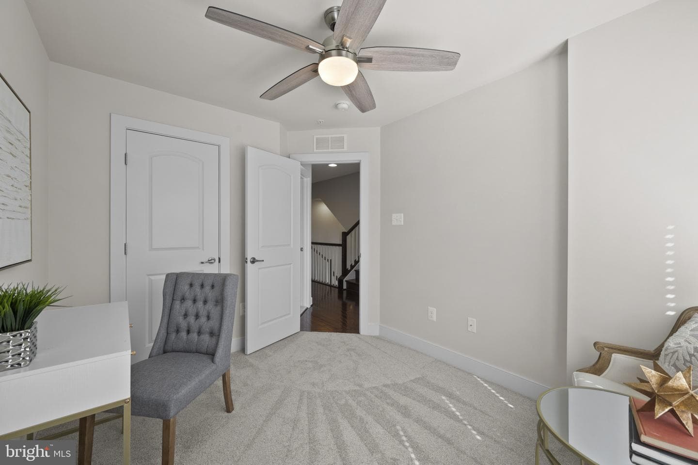 241 Goodall Street photo 33