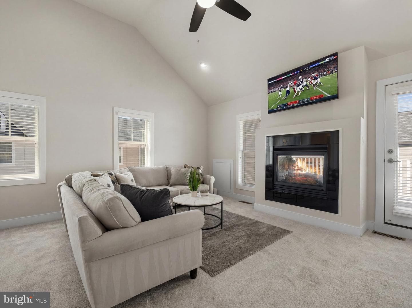 241 Goodall Street photo 37