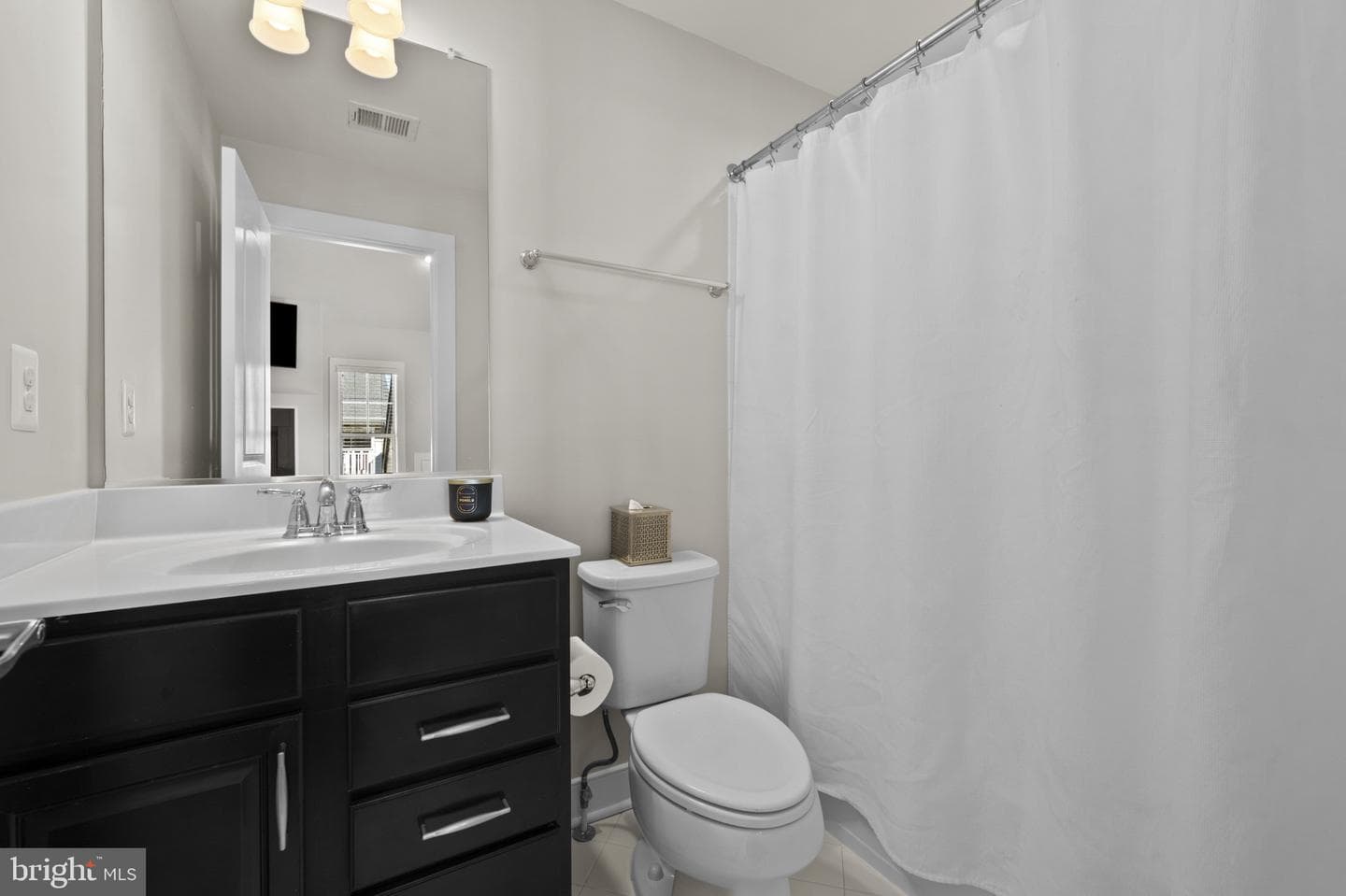 241 Goodall Street photo 39