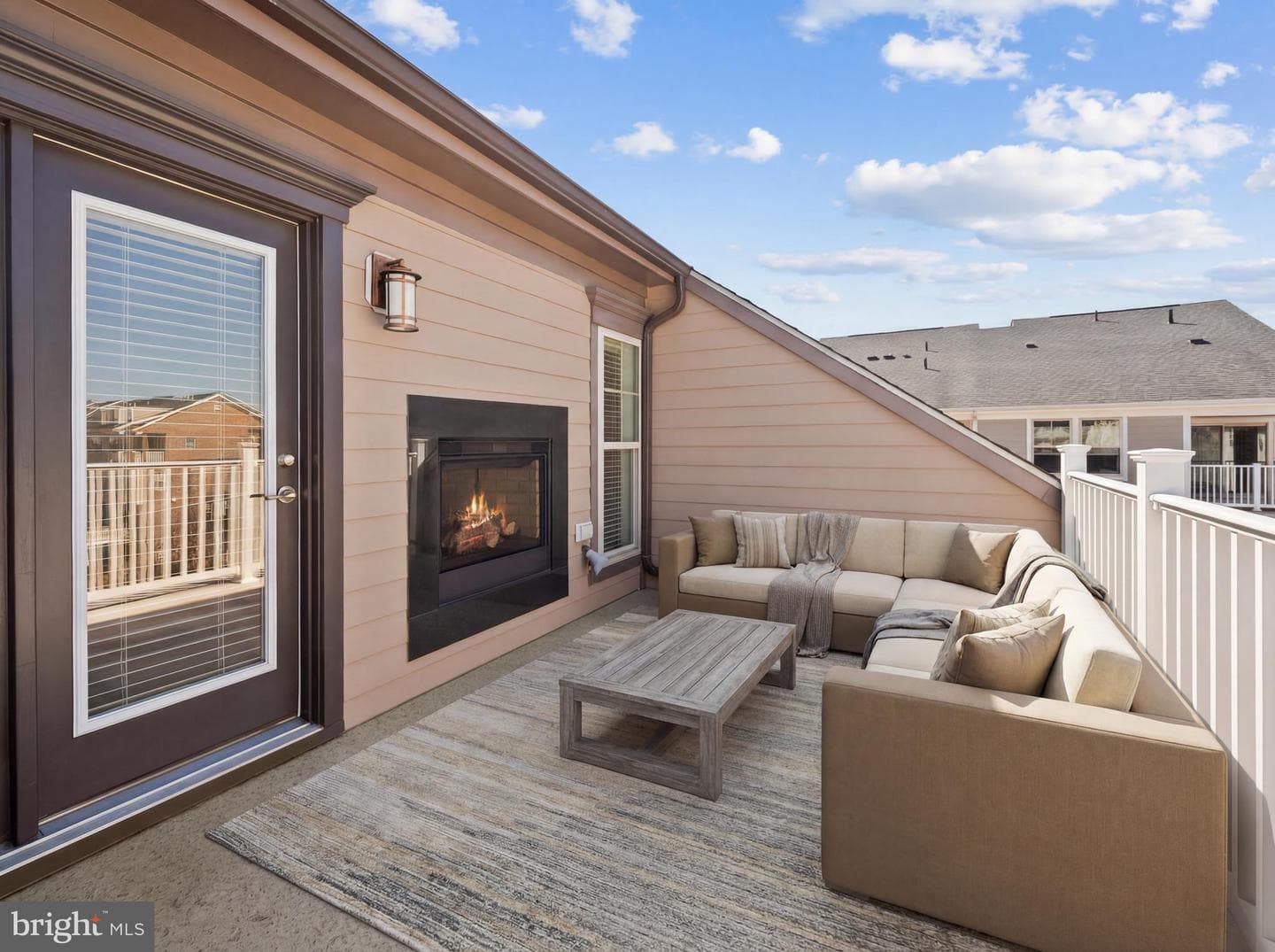 241 Goodall Street photo 40