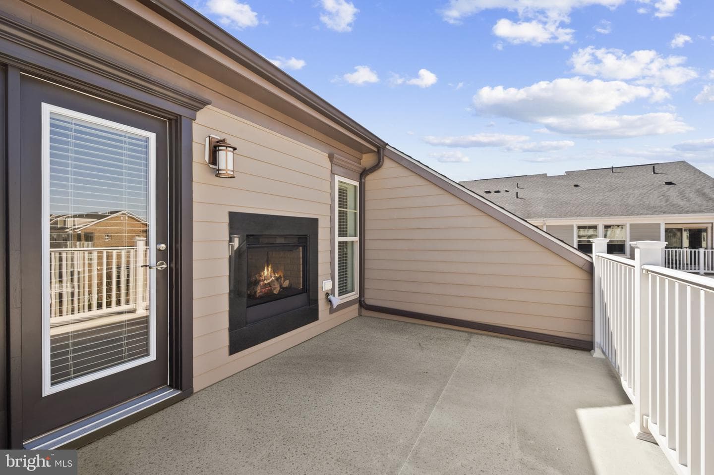 241 Goodall Street photo 41