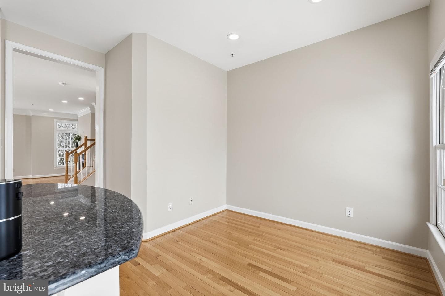 302 Fallsgrove Drive photo 14