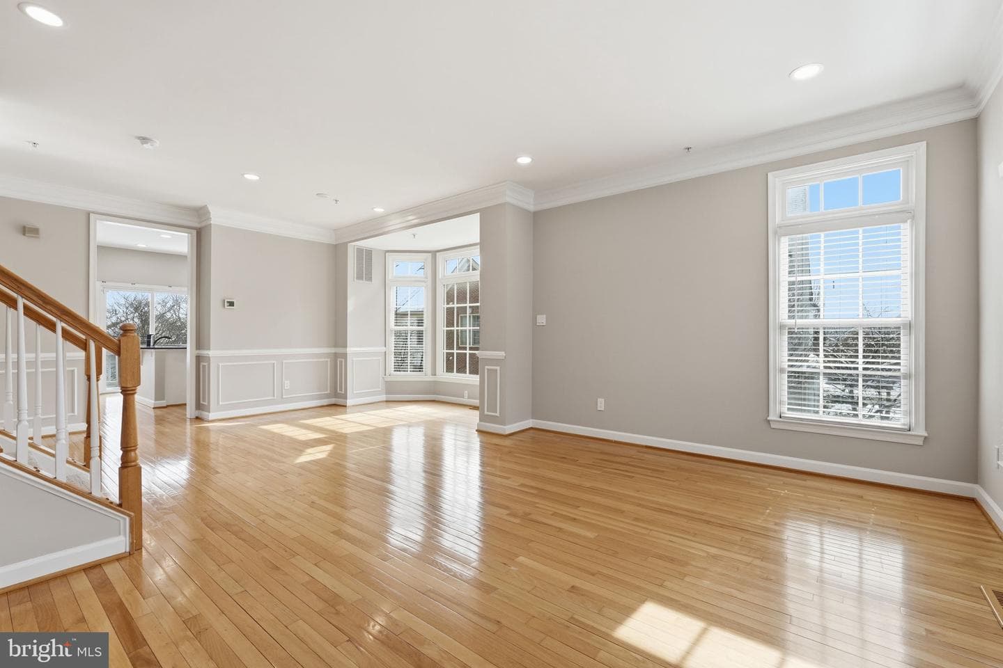 302 Fallsgrove Drive photo 19