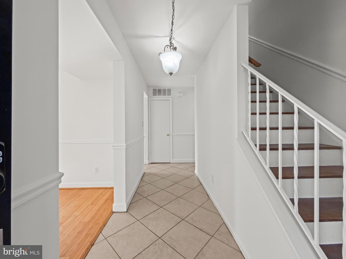 9900 Tambay Court photo 5