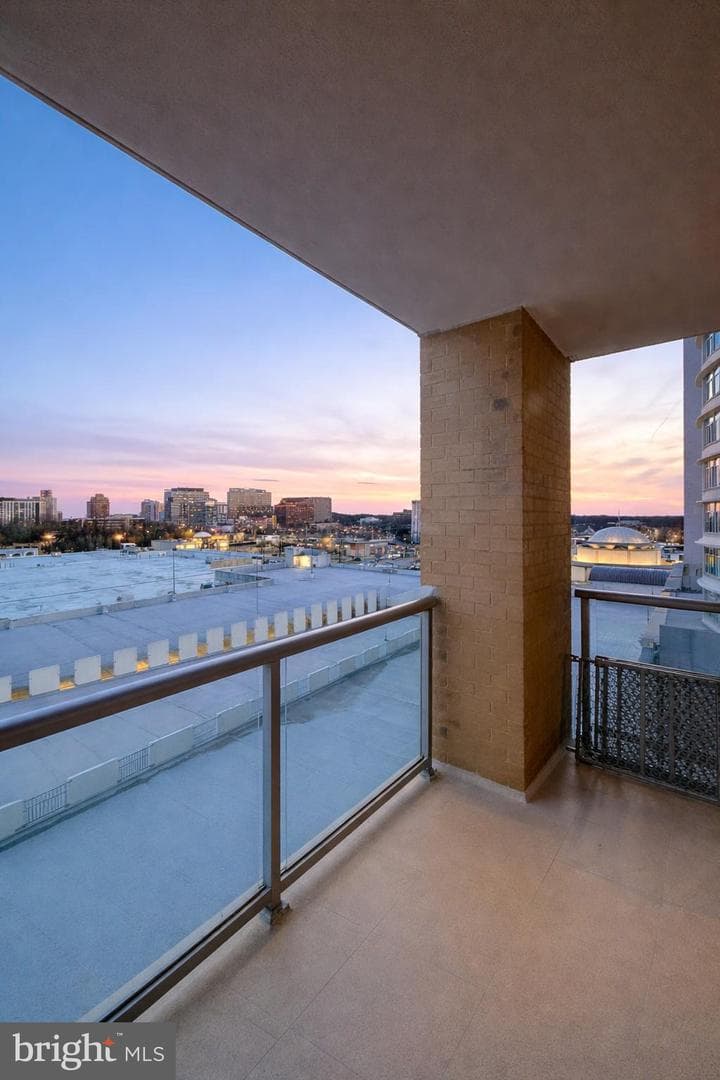 5750 Bou Avenue #812 photo 23