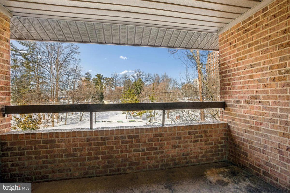 11423 Commonwealth Drive #303 photo 7