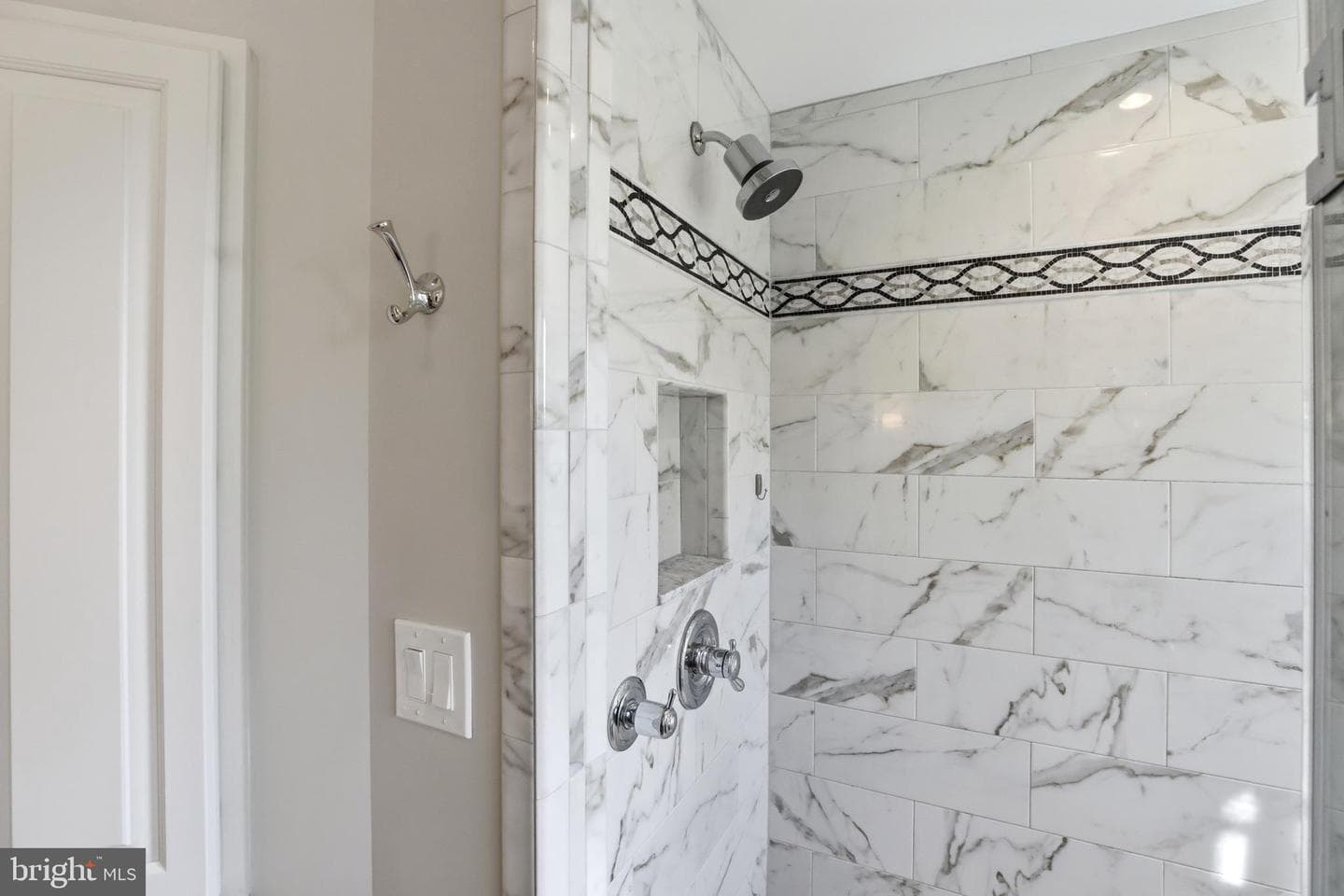 10008 Founders Way photo 30
