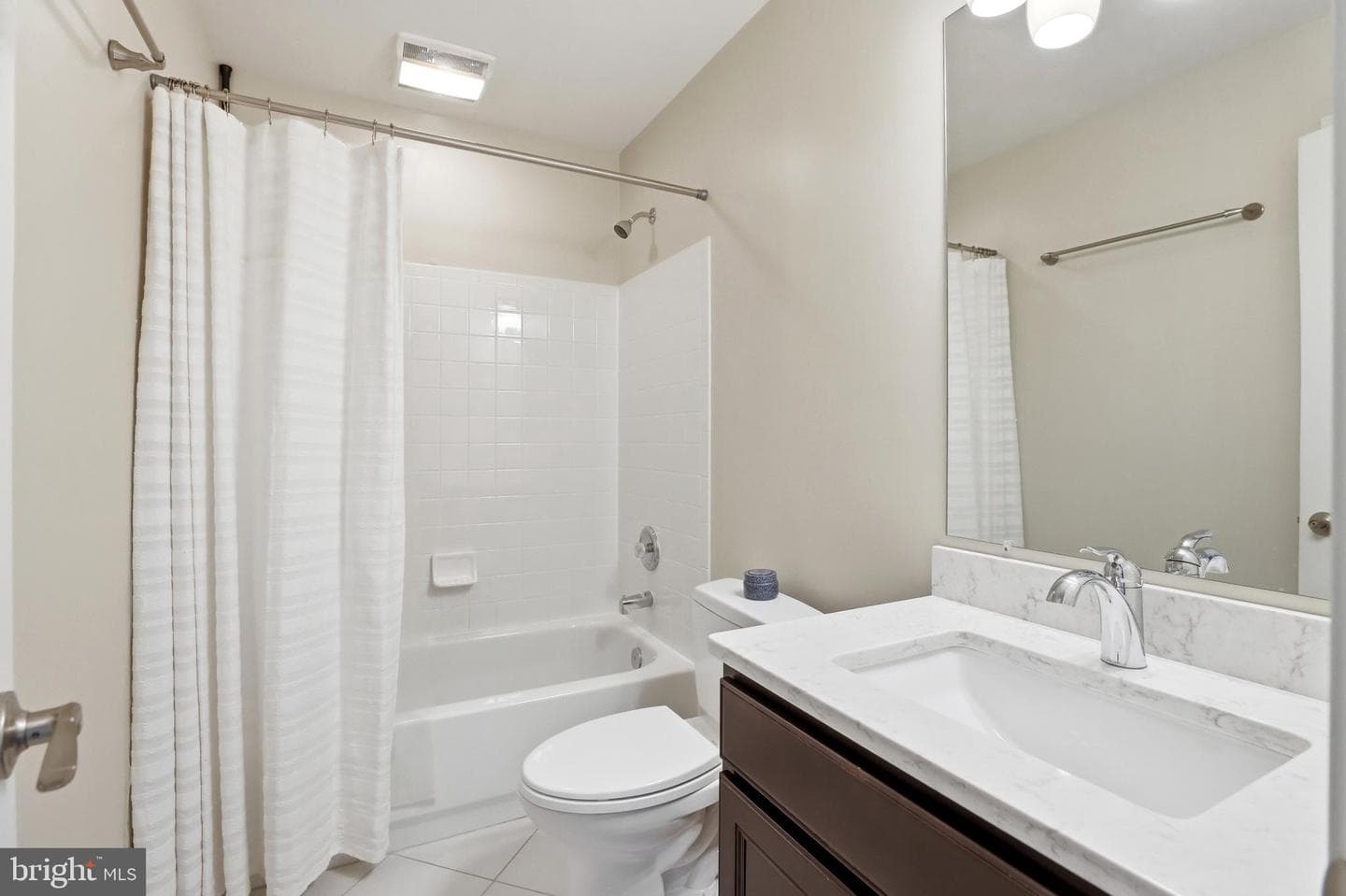 10008 Founders Way photo 40