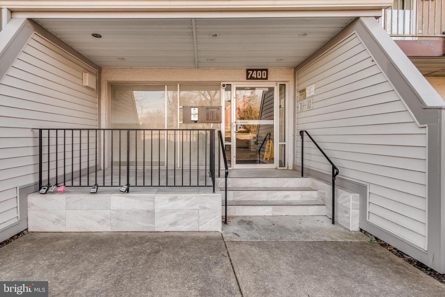 7400 Lakeview Drive #n402 photo 2