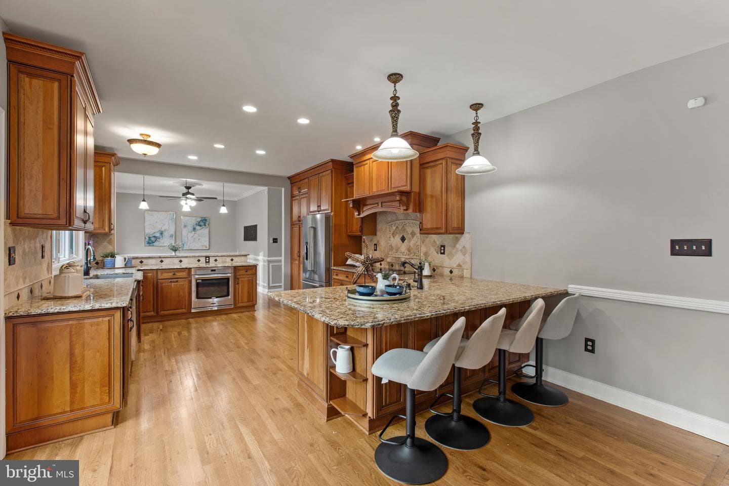 16001 Amina Drive photo 19