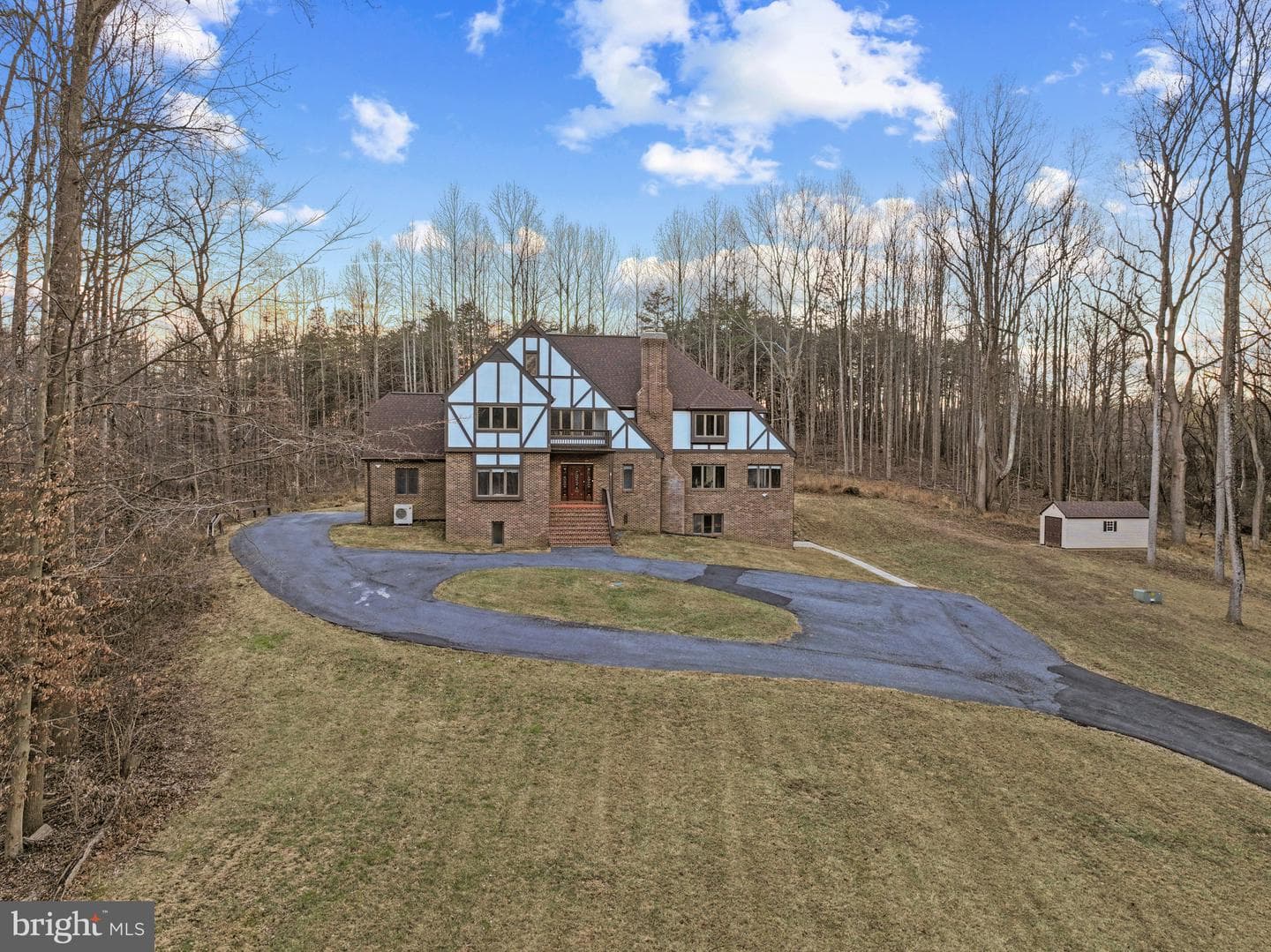 16001 Amina Drive photo 2