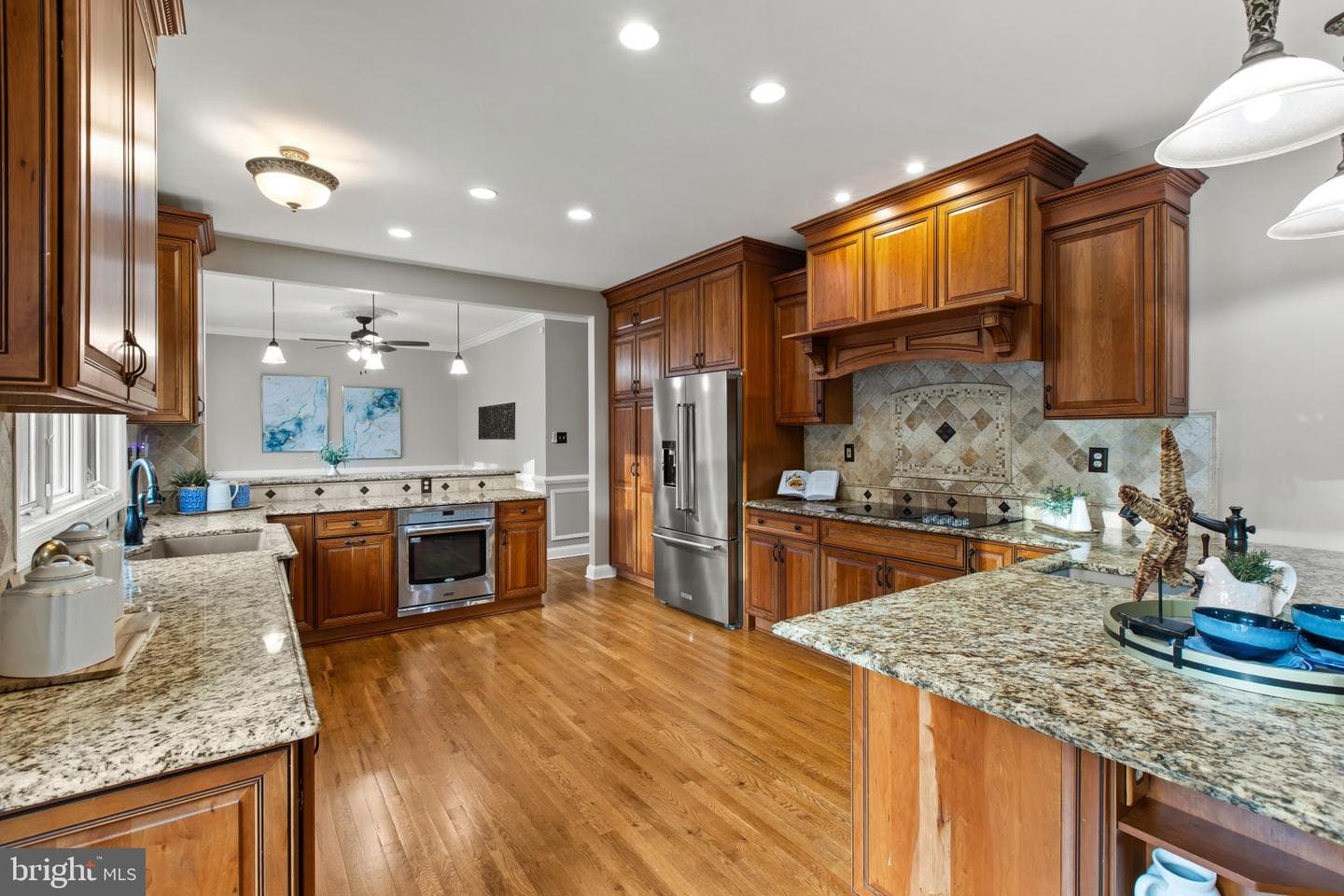 16001 Amina Drive photo 21