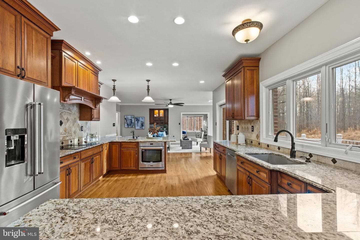 16001 Amina Drive photo 22