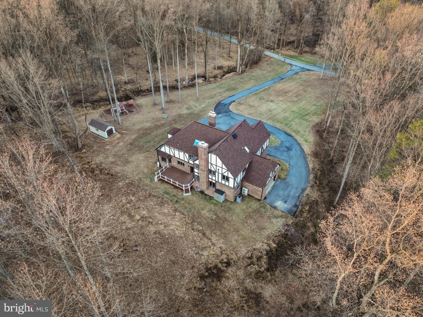16001 Amina Drive photo 3