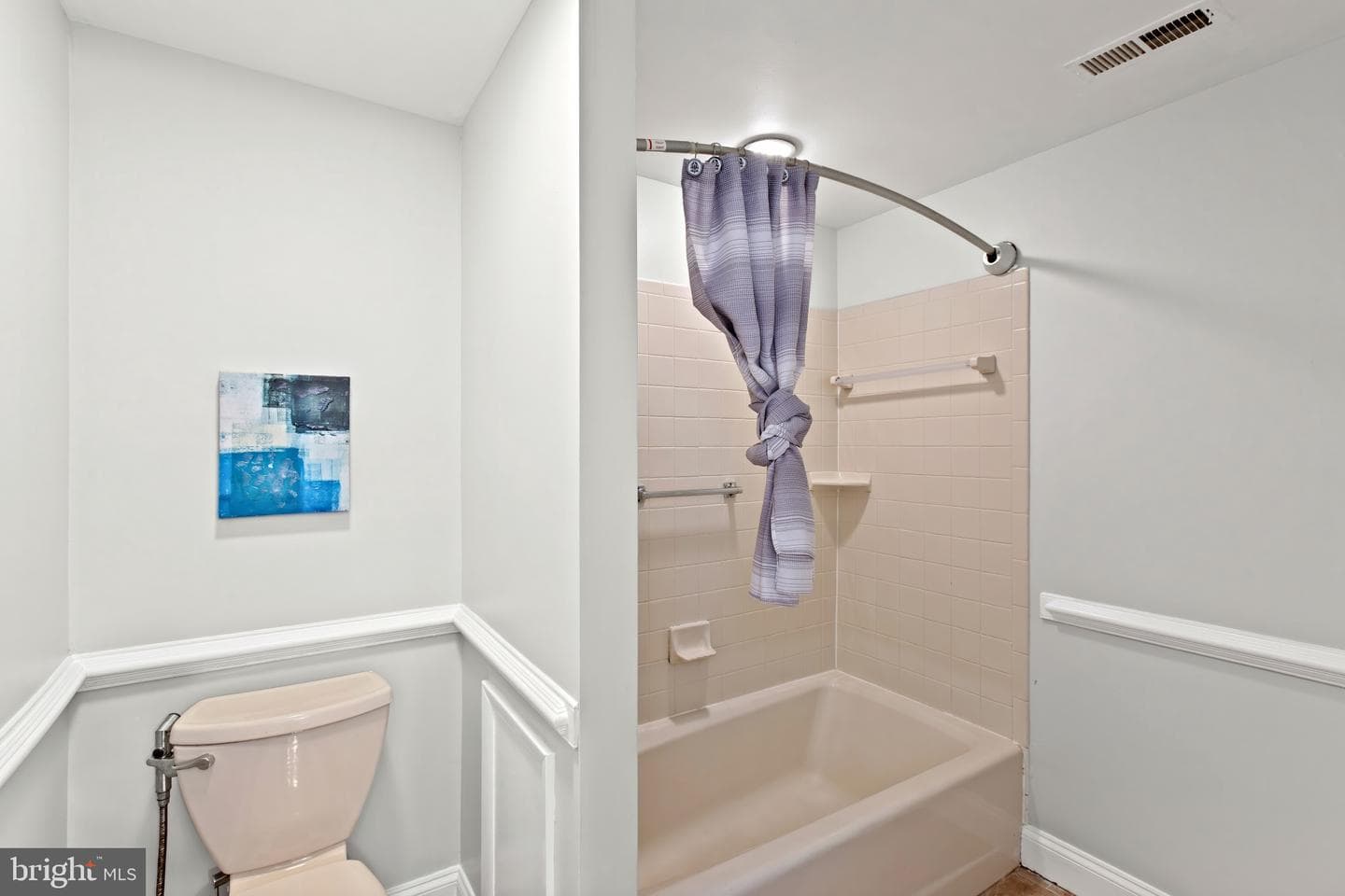 16001 Amina Drive photo 33