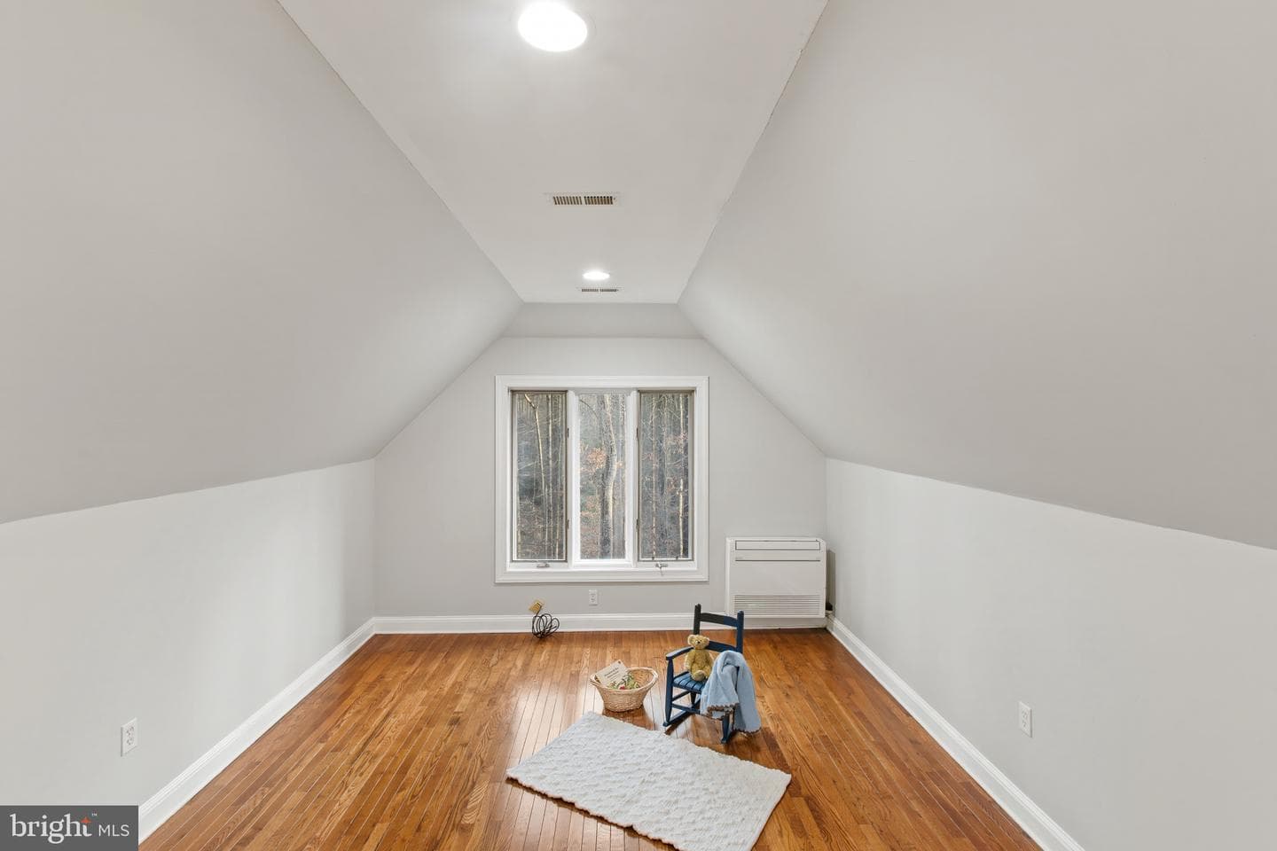 16001 Amina Drive photo 34