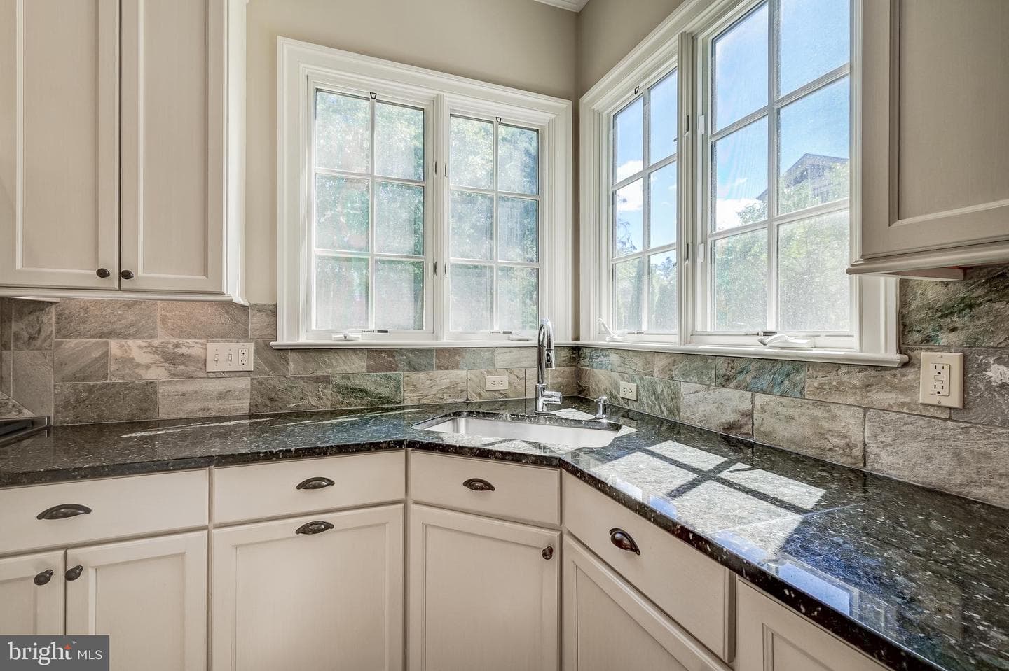 7505 Marbury Road photo 33