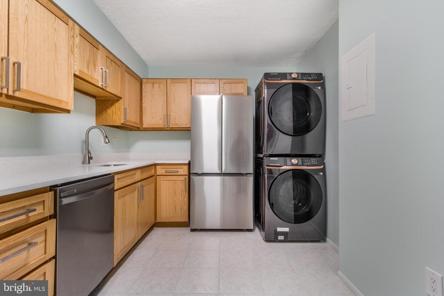 15115 Interlachen Drive #3-1020 photo 10