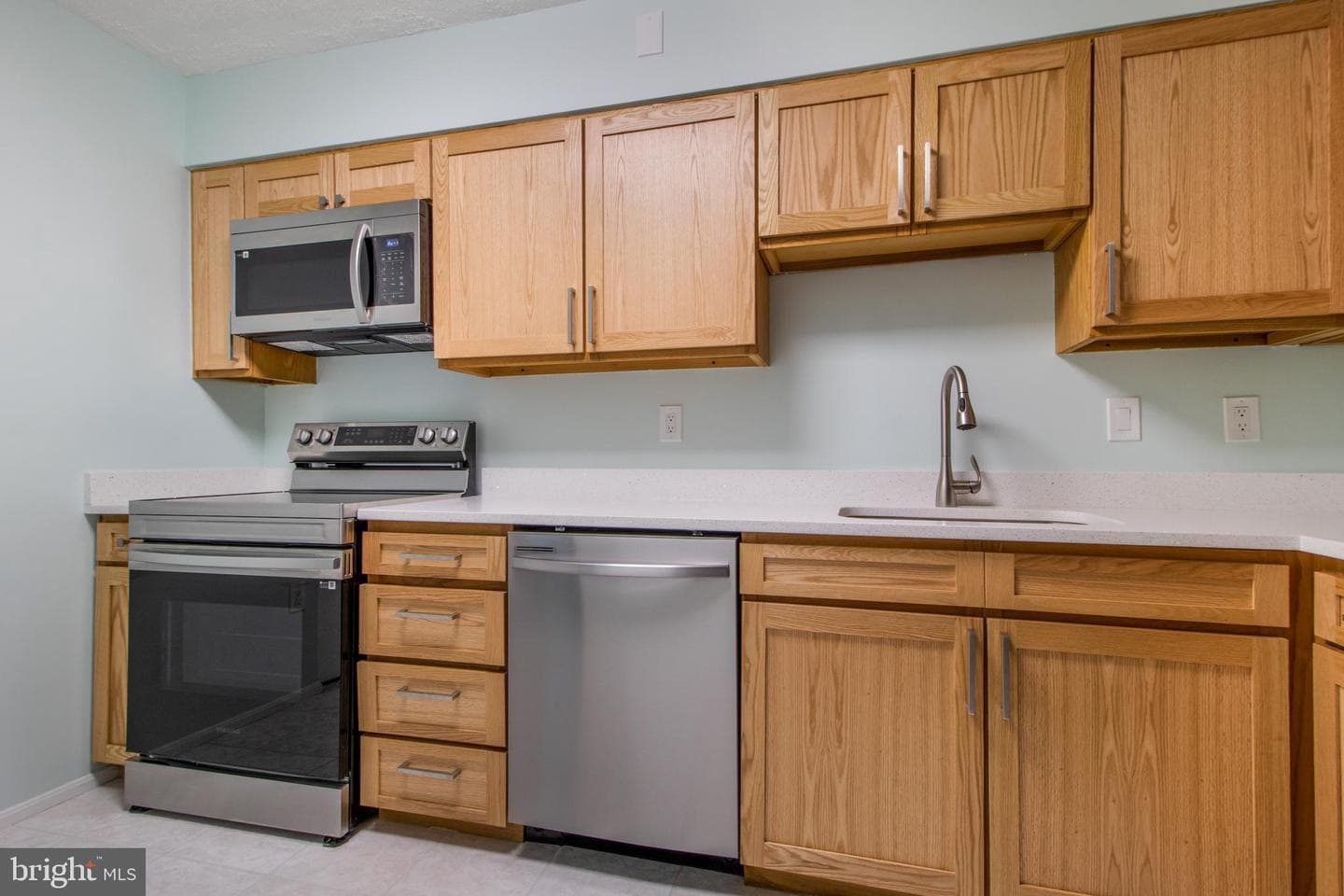 15115 Interlachen Drive #3-1020 photo 13