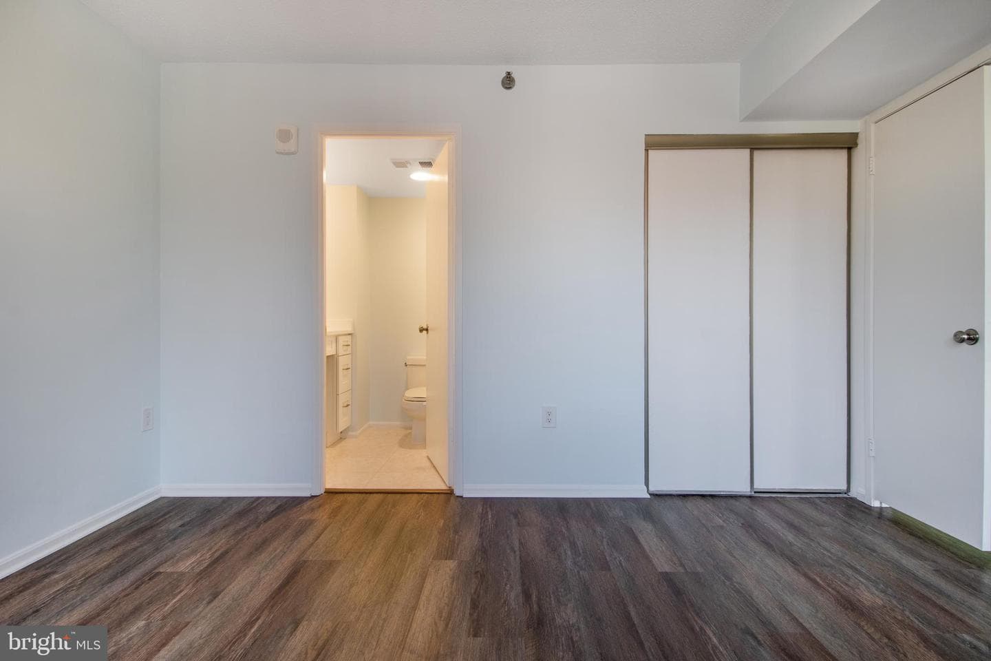 15115 Interlachen Drive #3-1020 photo 26