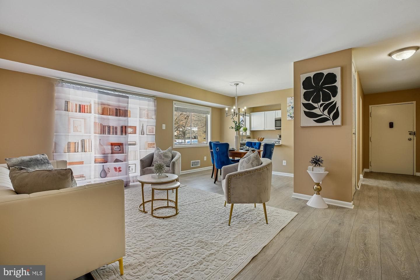 10625 Montrose Avenue #10625 #104 photo 4