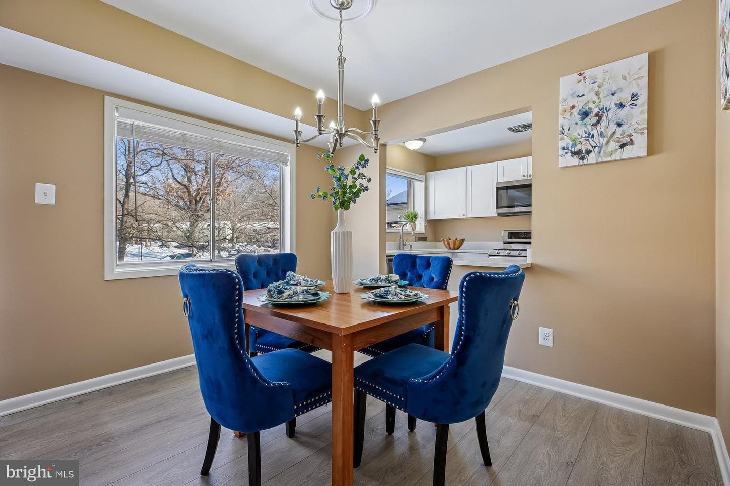 10625 Montrose Avenue #10625 #104 photo 7