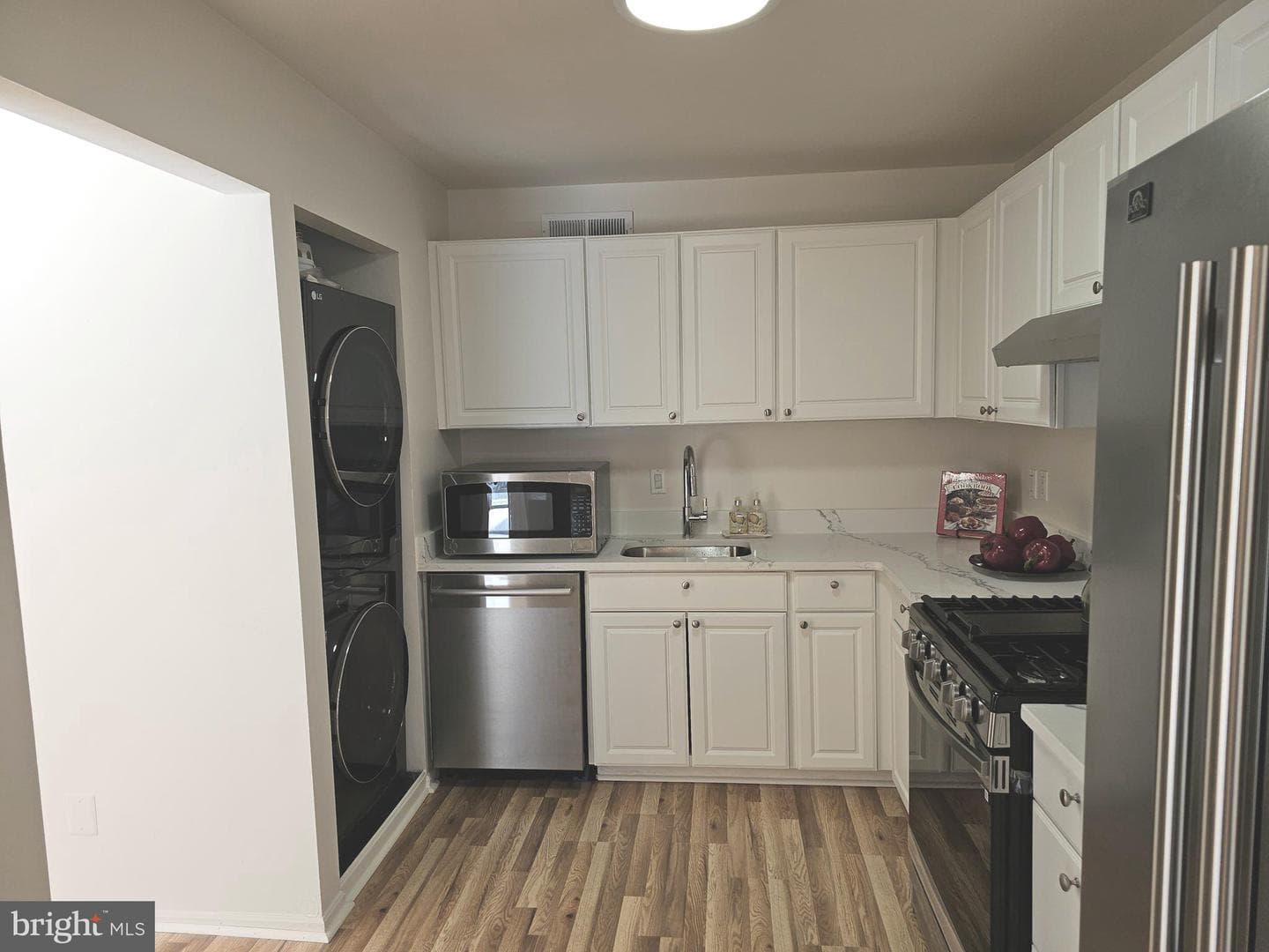18 Monroe Street #201 photo 8
