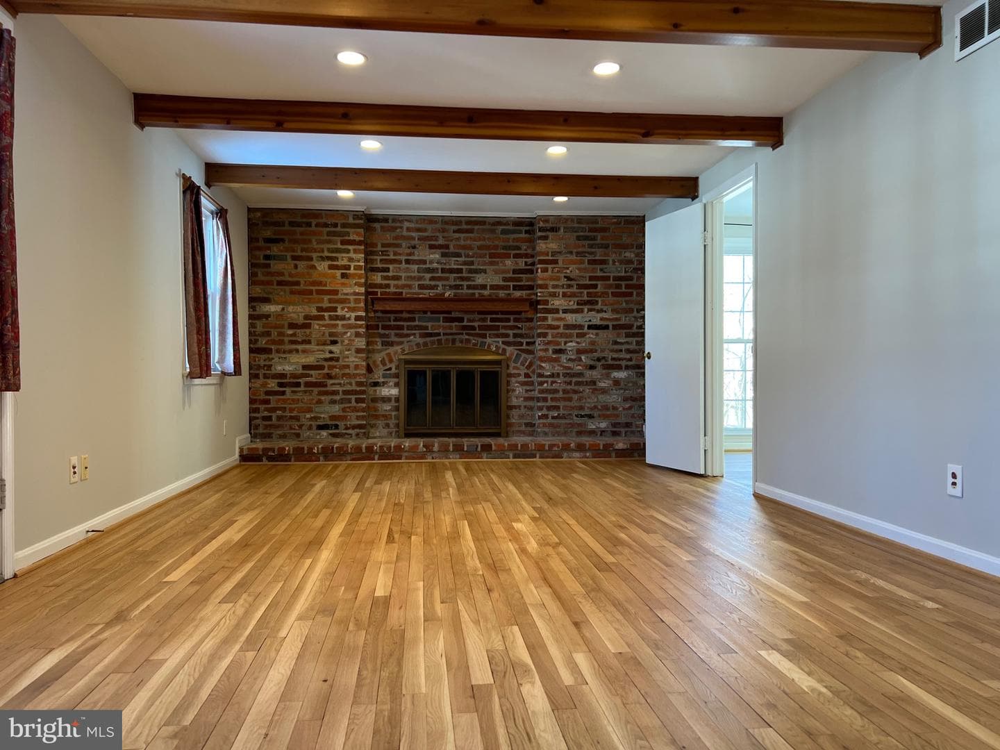 9841 Canal Road photo 10