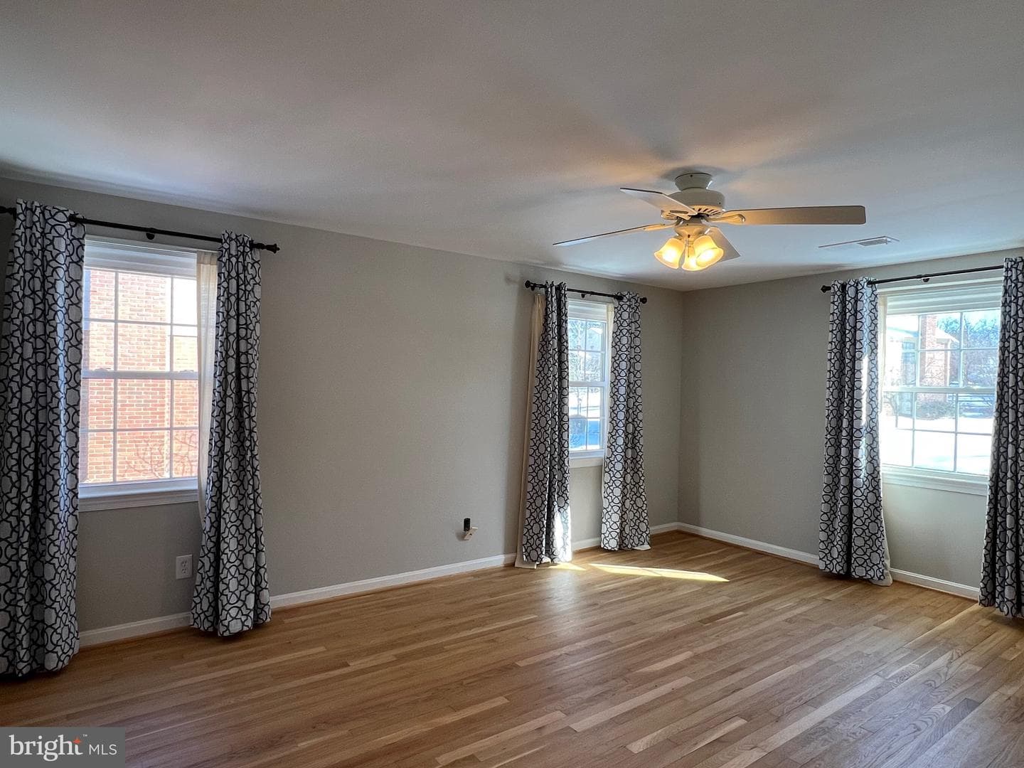 9841 Canal Road photo 20