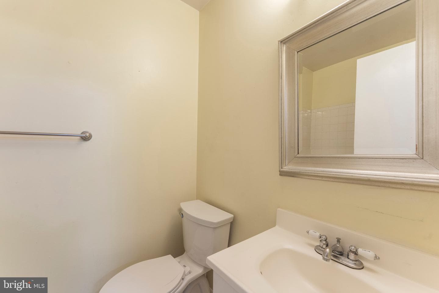 17610 Larchmont Terrace photo 11