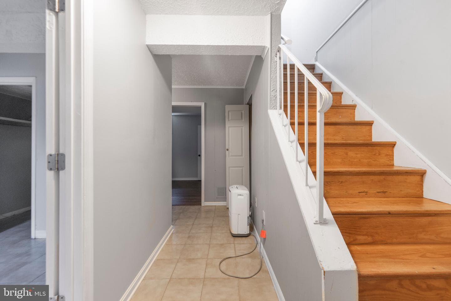 17610 Larchmont Terrace photo 17