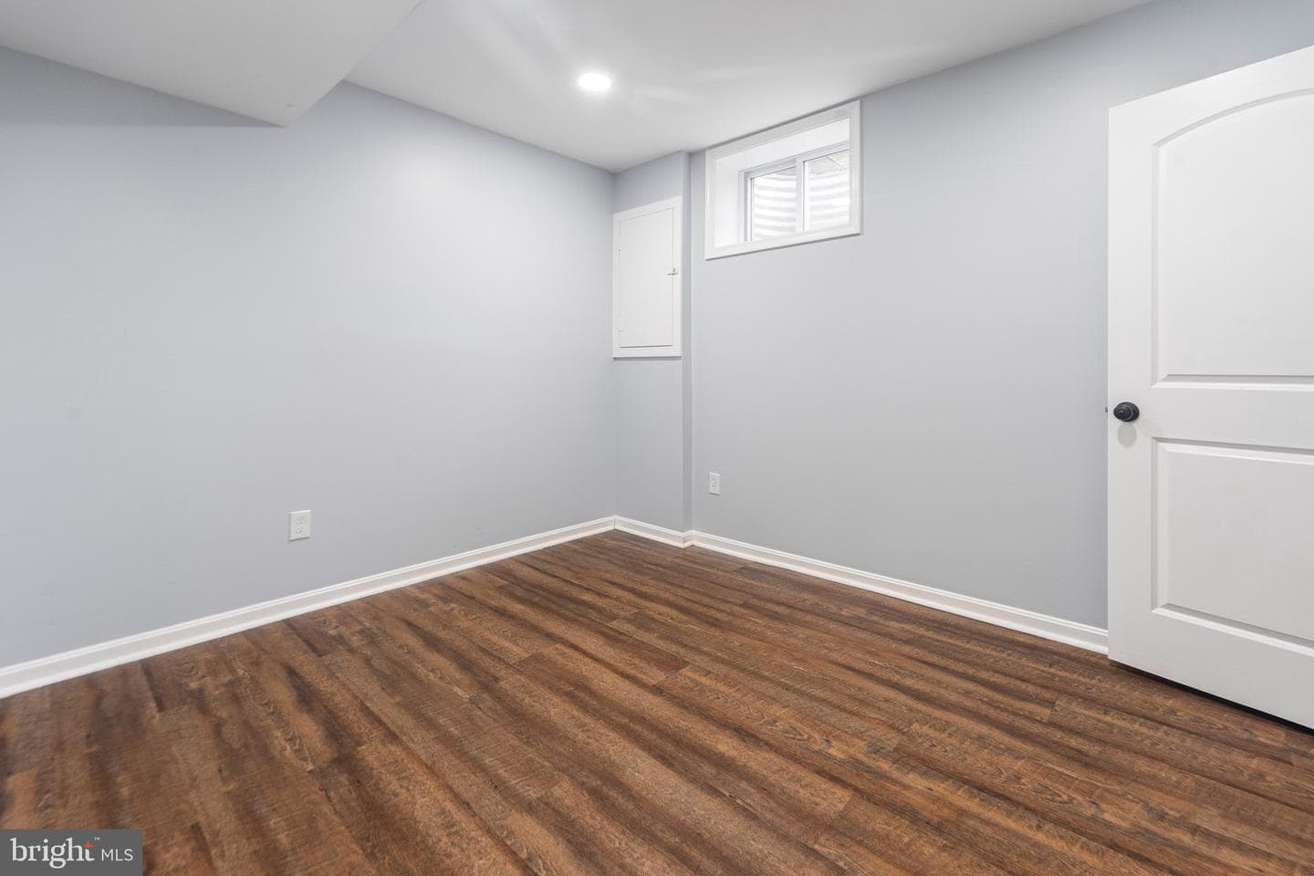 17610 Larchmont Terrace photo 19