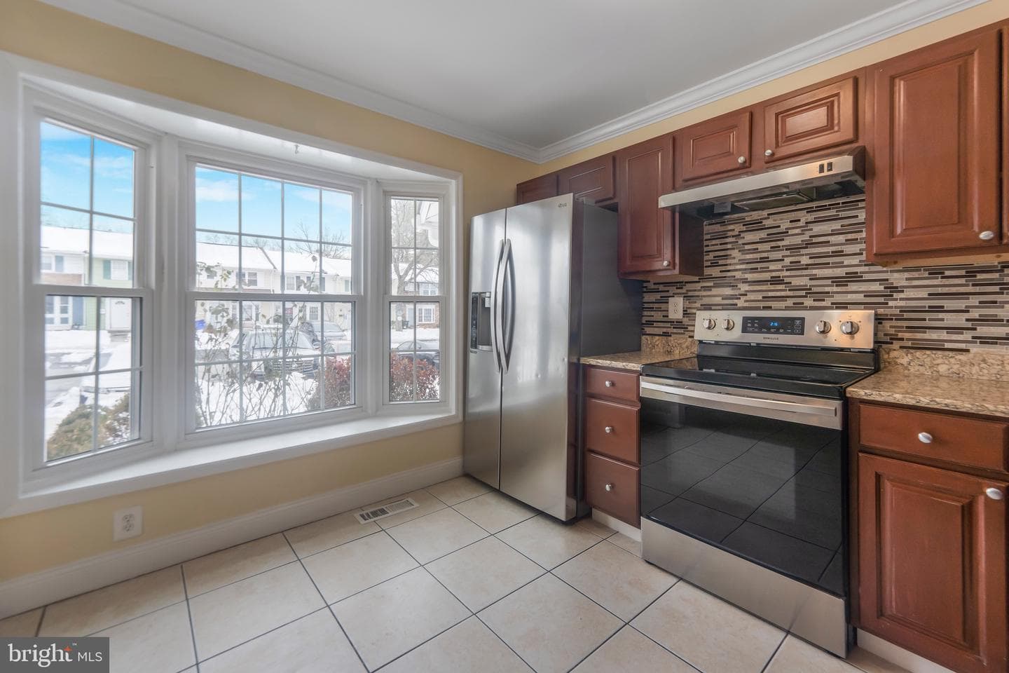 17610 Larchmont Terrace photo 25