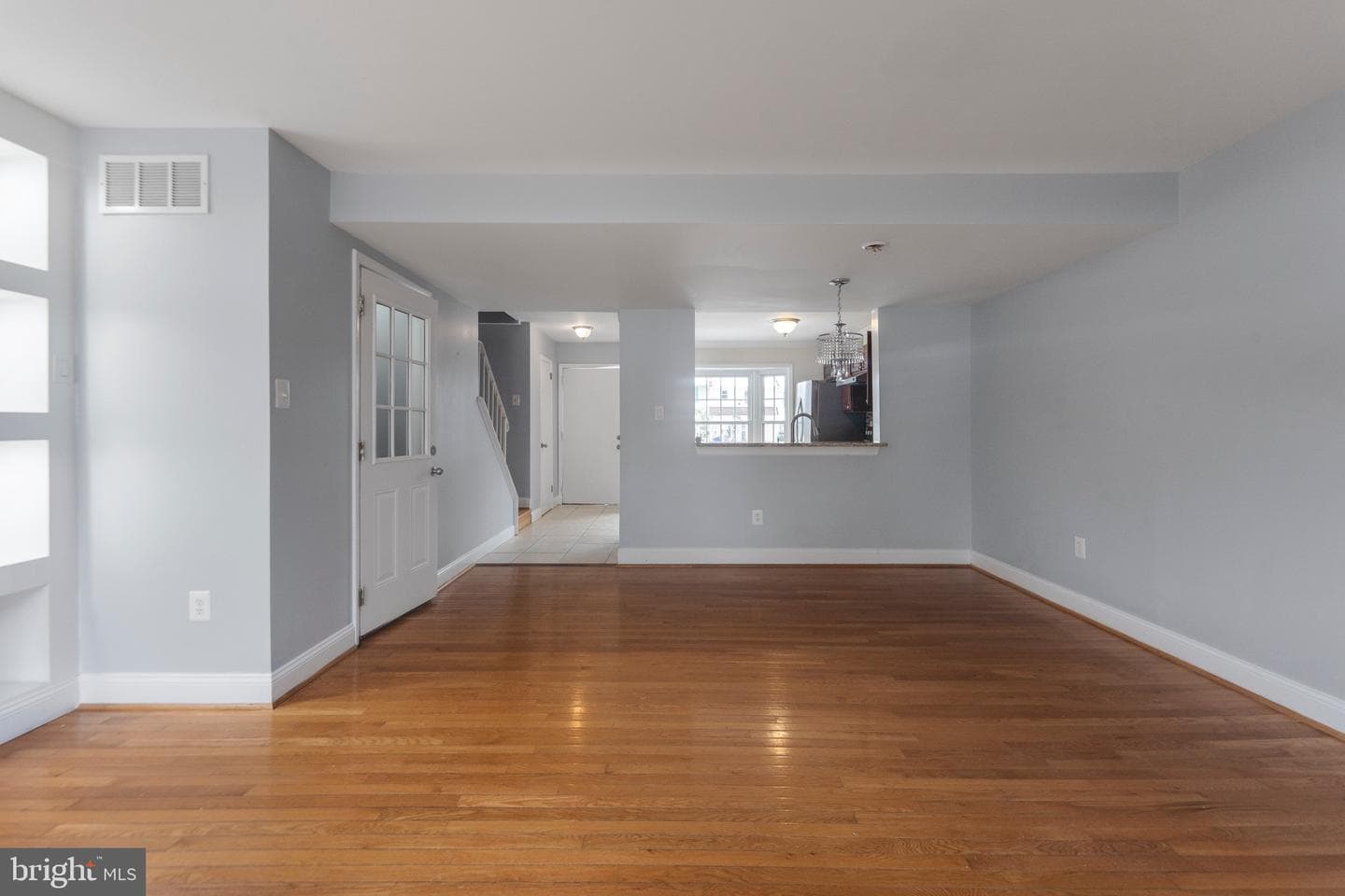 17610 Larchmont Terrace photo 30