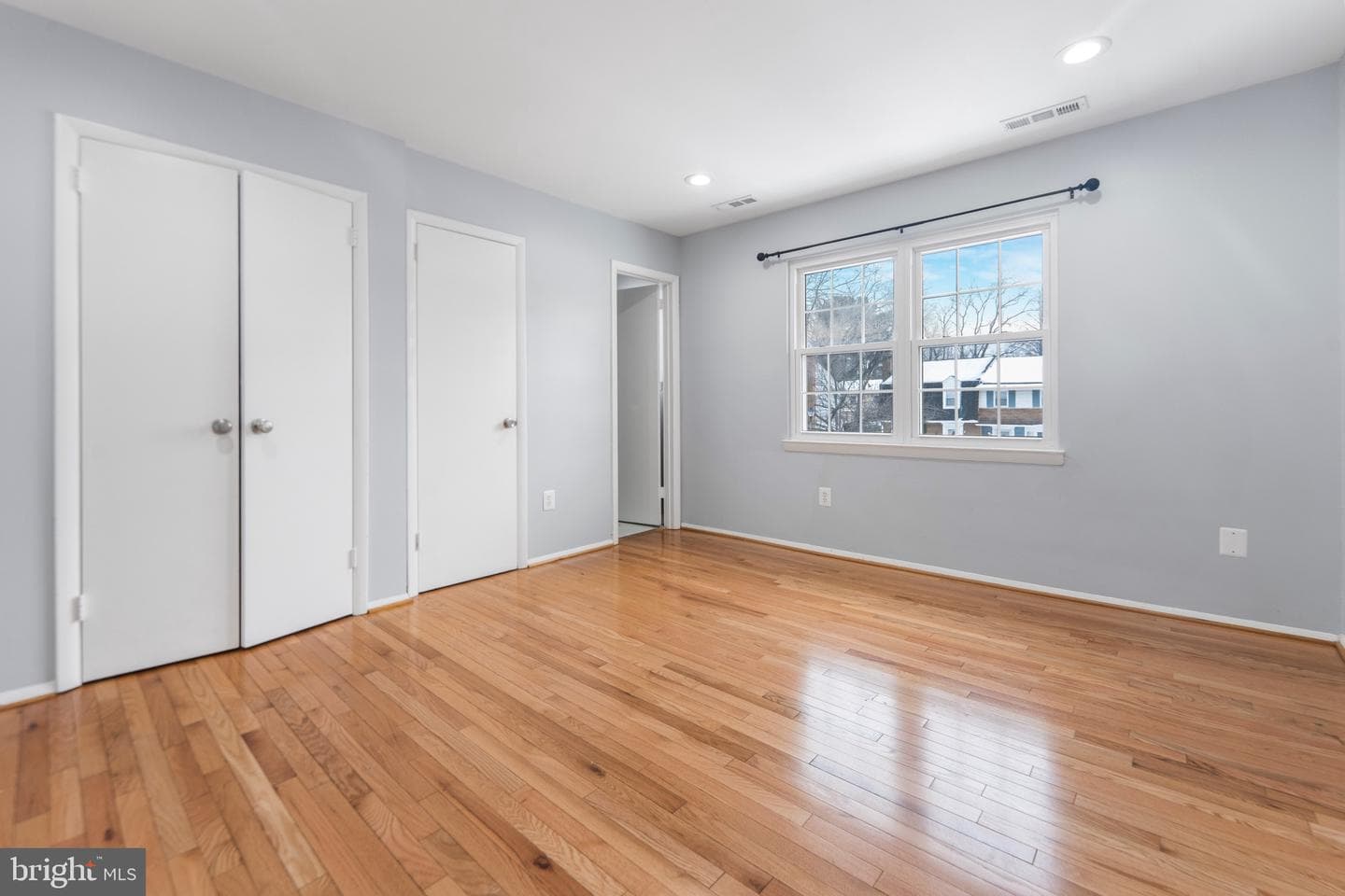 17610 Larchmont Terrace photo 7