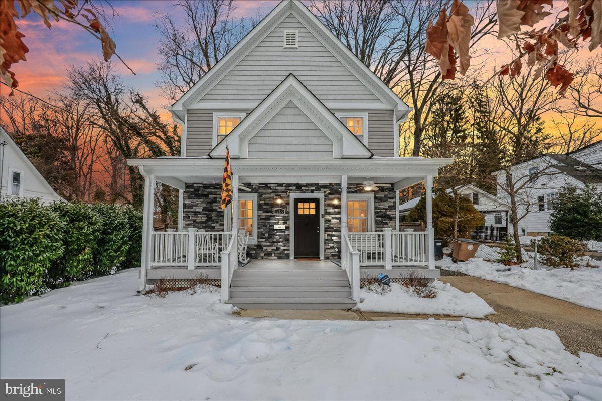 713 Anderson Avenue photo 3