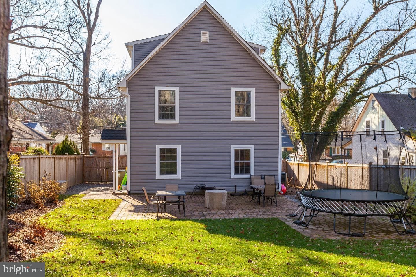 713 Anderson Avenue photo 45