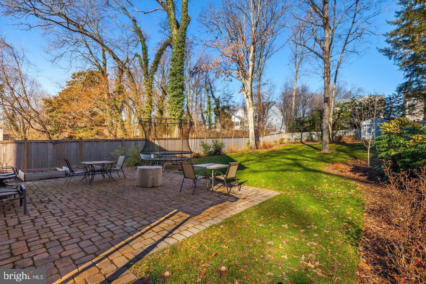 713 Anderson Avenue photo 46