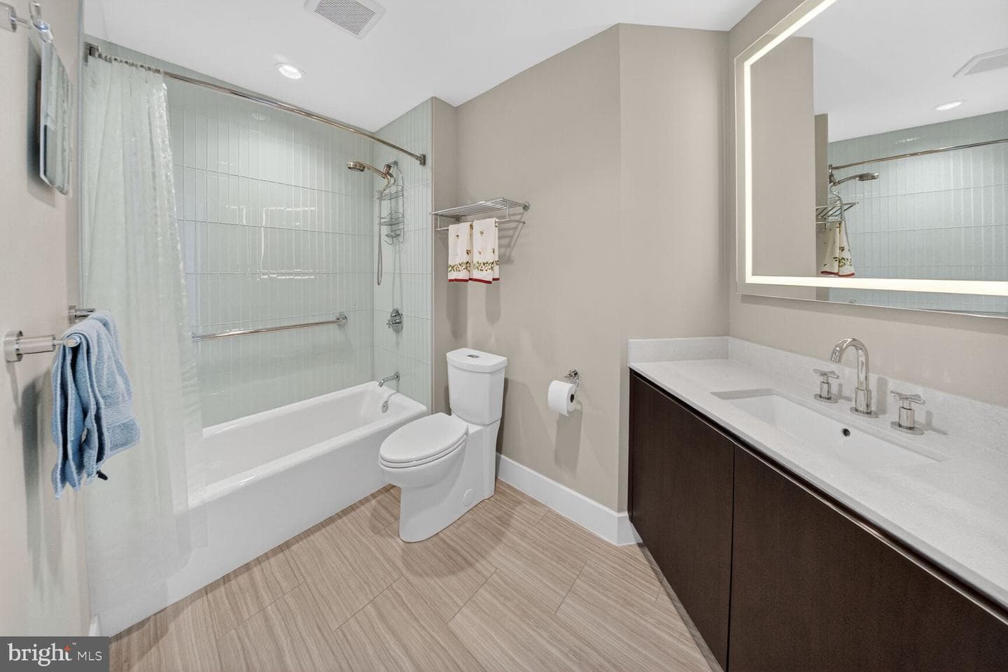 930 Rose Avenue #1604 photo 33